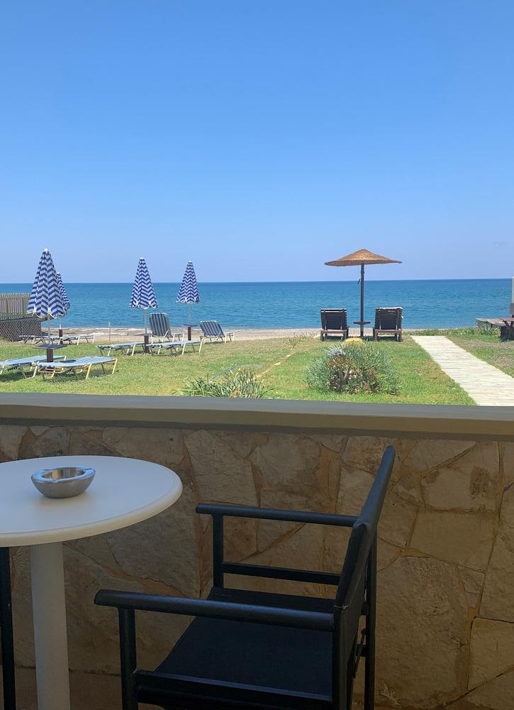 Ermis Suites Platanés Екстериор снимка