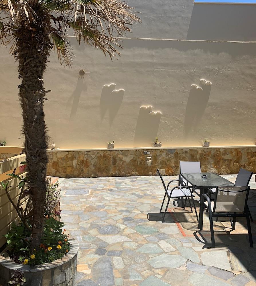 Ermis Suites Platanés Екстериор снимка