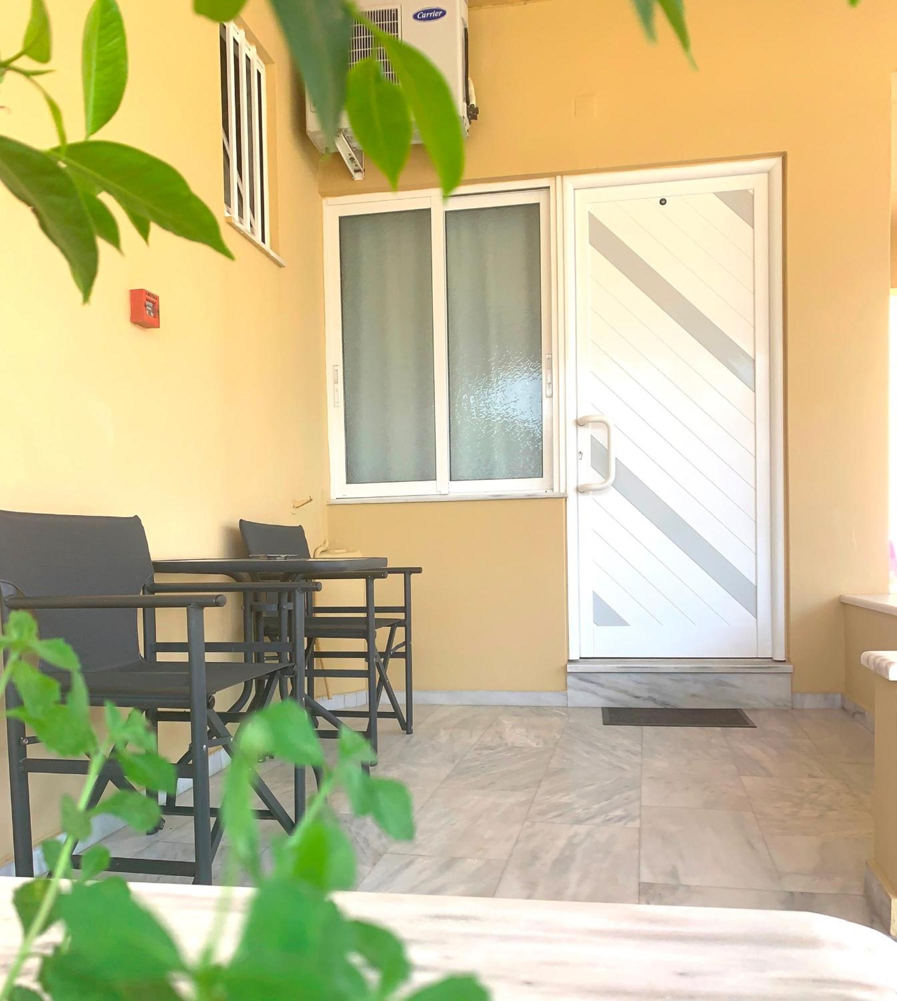 Ermis Suites Platanés Стая снимка