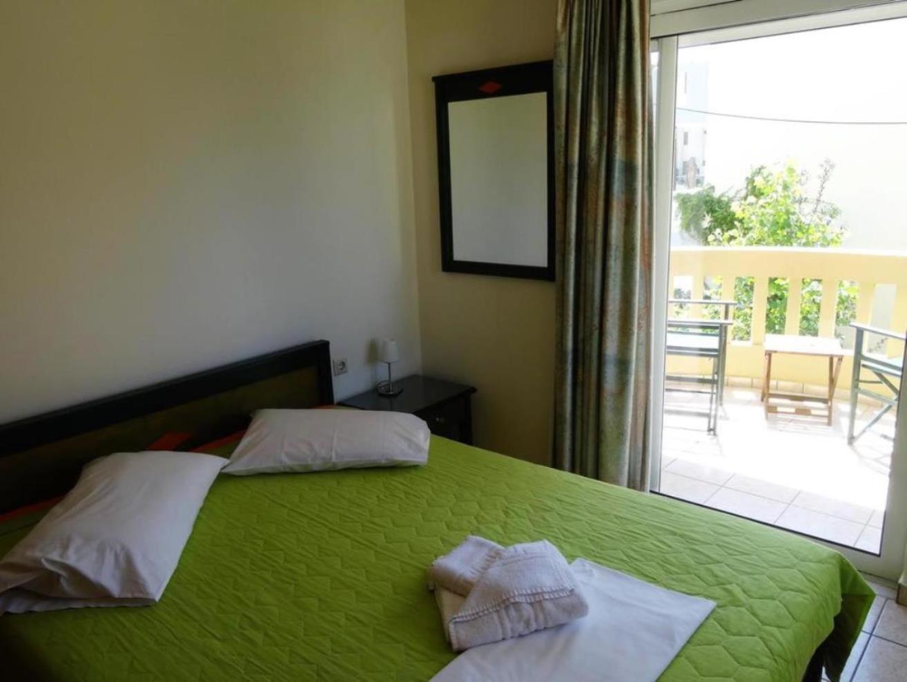 Ermis Suites Platanés Стая снимка