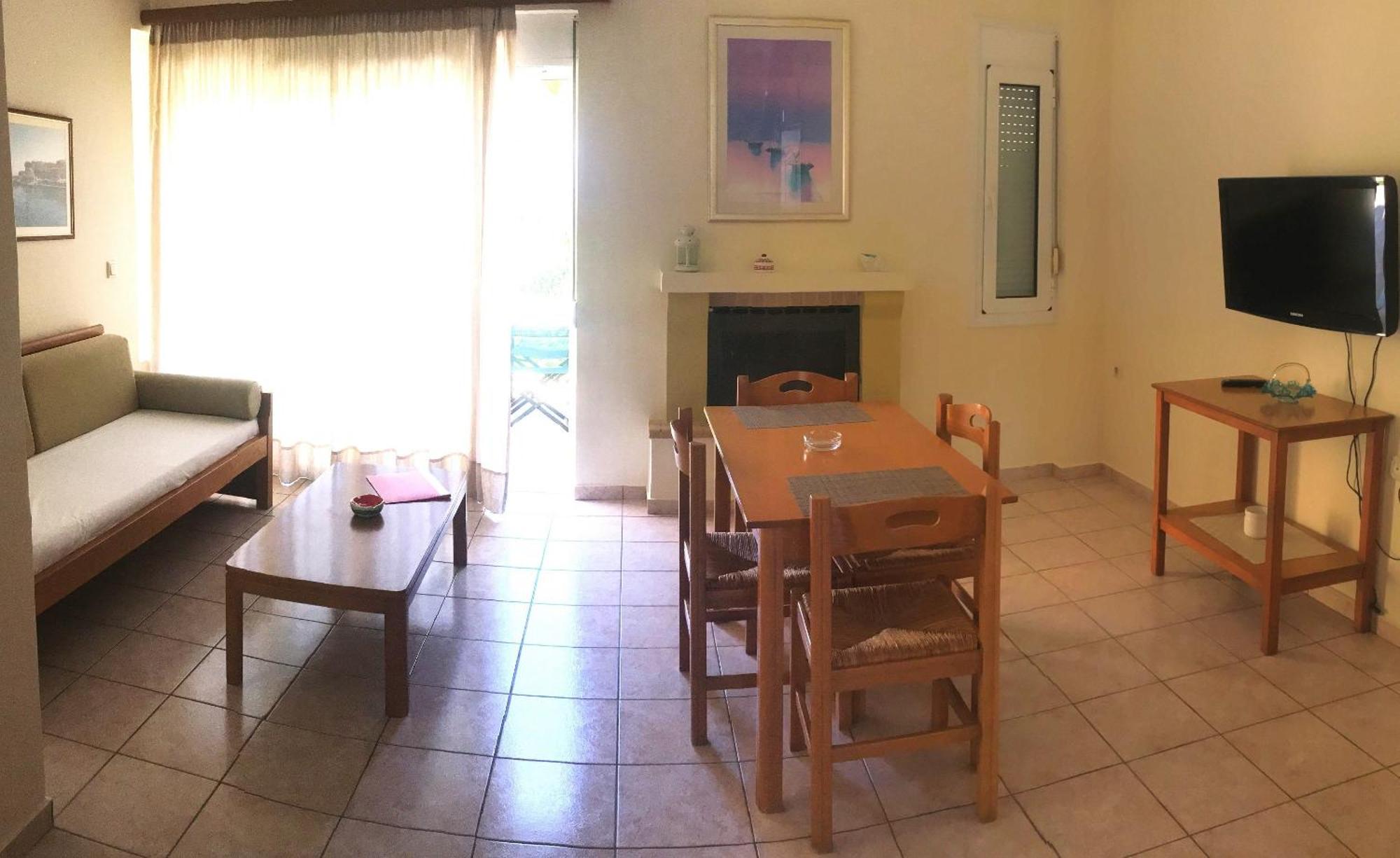 Ermis Suites Platanés Екстериор снимка
