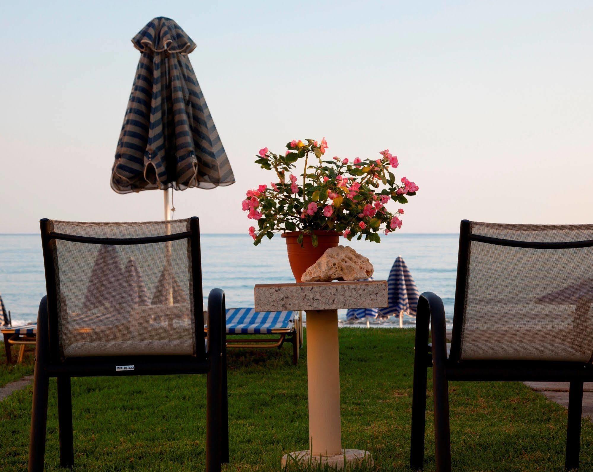 Ermis Suites Platanés Екстериор снимка