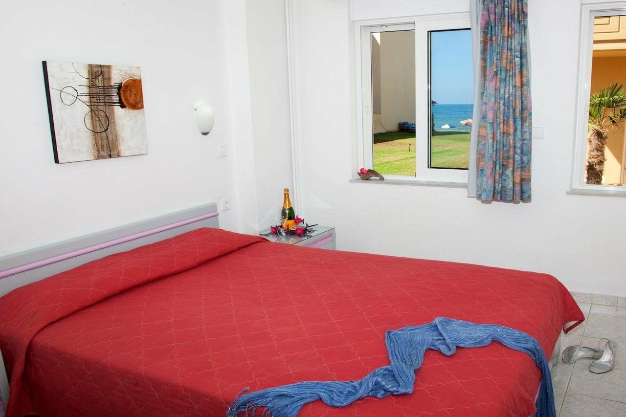 Ermis Suites Platanés Екстериор снимка